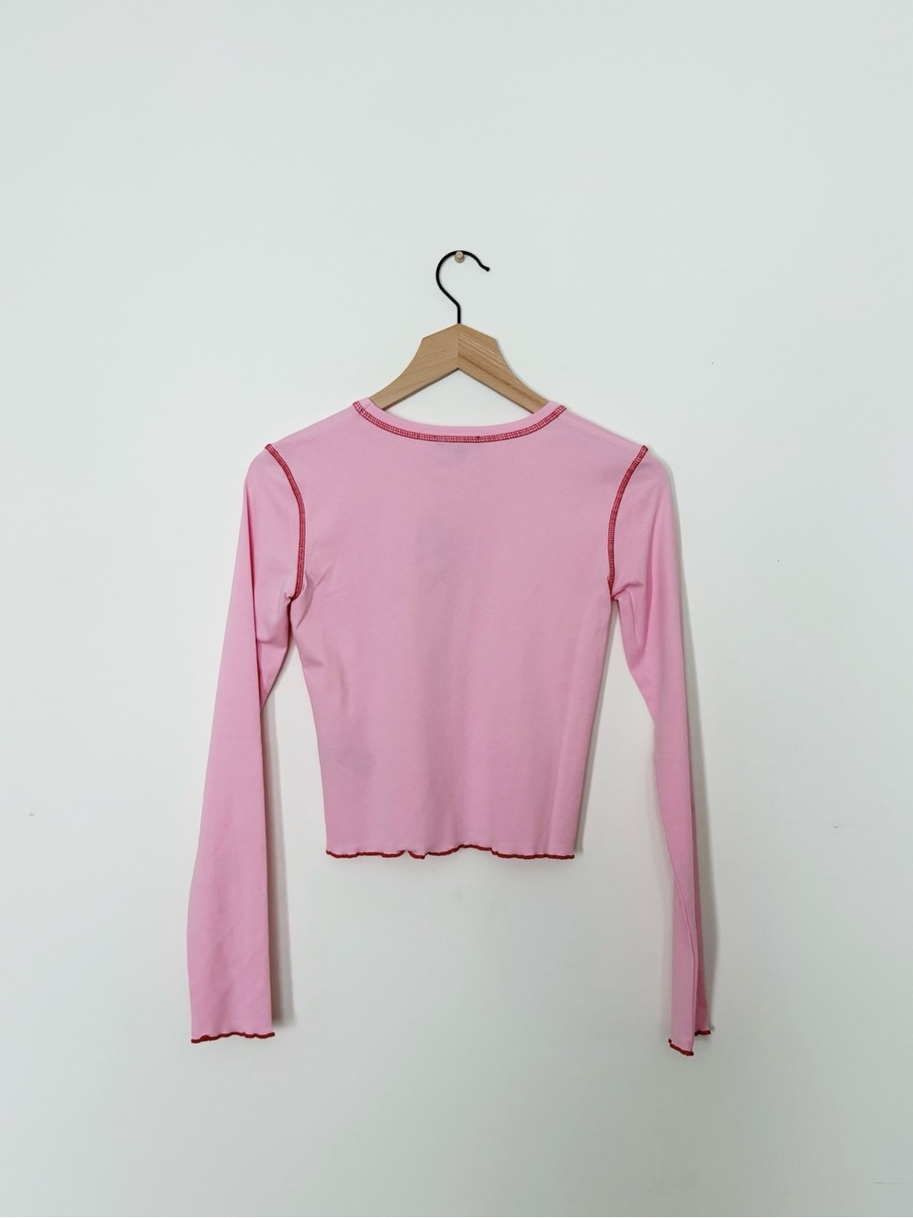 Delia’s by Dolls Kill Pucker Up Long Sleeve Tee in Pink Size Small - Picture 7 of 8